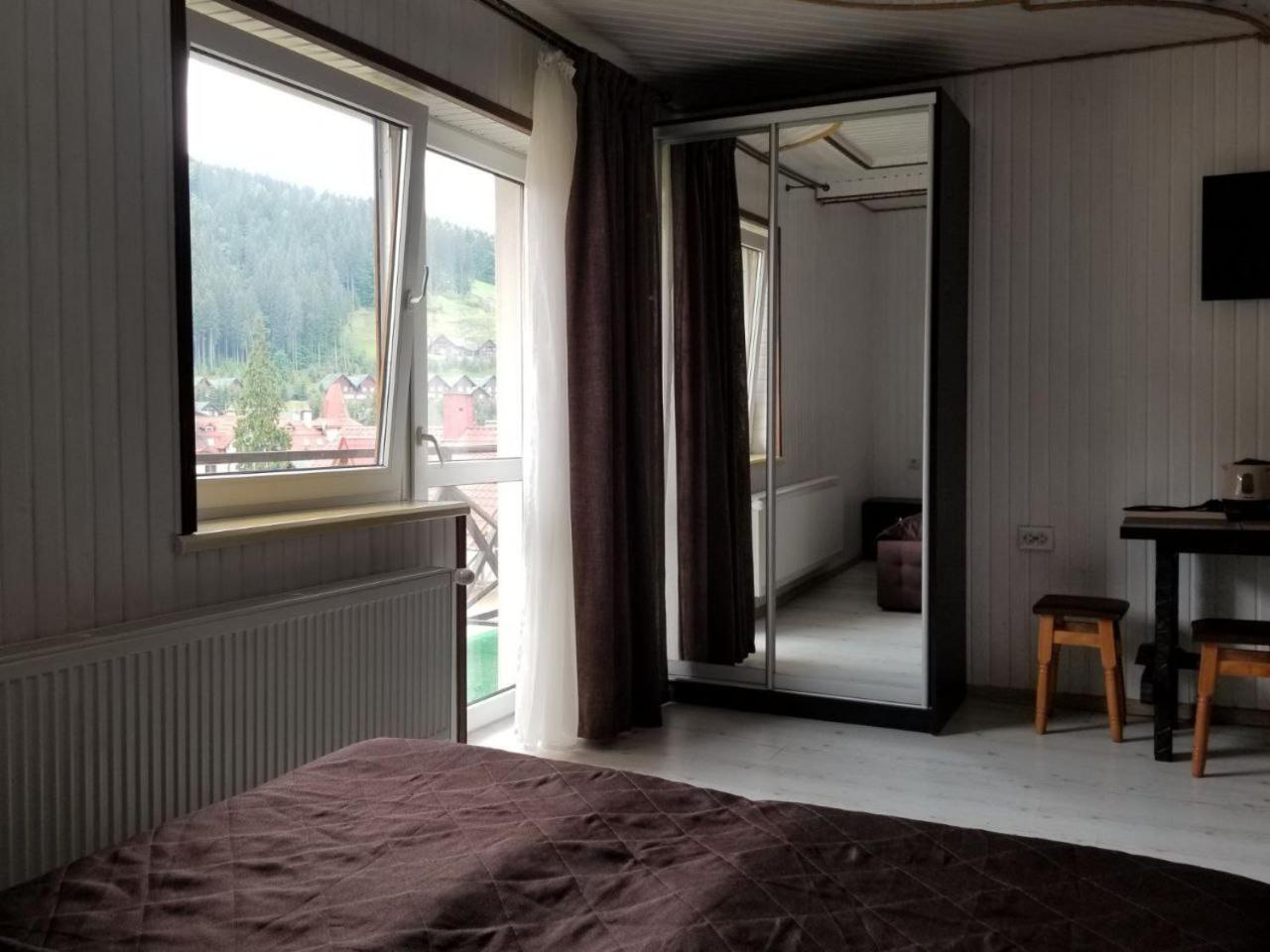 Guest House Mountain บูโคเวล ภายนอก รูปภาพ
